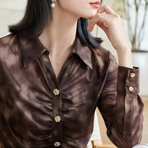 米思阳2026春季新款别致设计感扎染衬衫褶皱修身弹力开衫上衣0034 商品图4