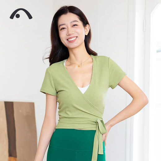 2024春夏新品瑜伽运动健身普拉提短袖外罩衫A24017RTA 商品图8