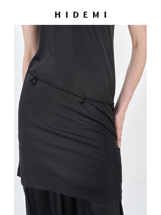HIDEMI 极简V领缎面细吊带经典打底连衣裙 商品图12