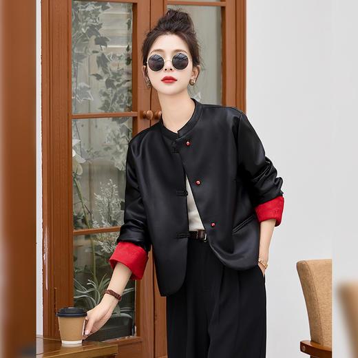 国风新款，春装立领仿绵羊皮夹克皮衣新中式PU皮短款外套HR-CLYZ2469 商品图9