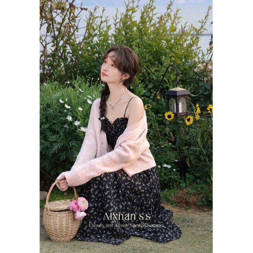 鹿向南《花田半岛》法式连衣裙女 商品图0