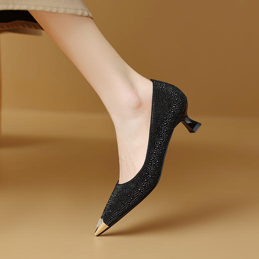 【预售5天】优雅百搭，爆款轻奢高定防撞铁头单鞋DB&M5810 商品图12