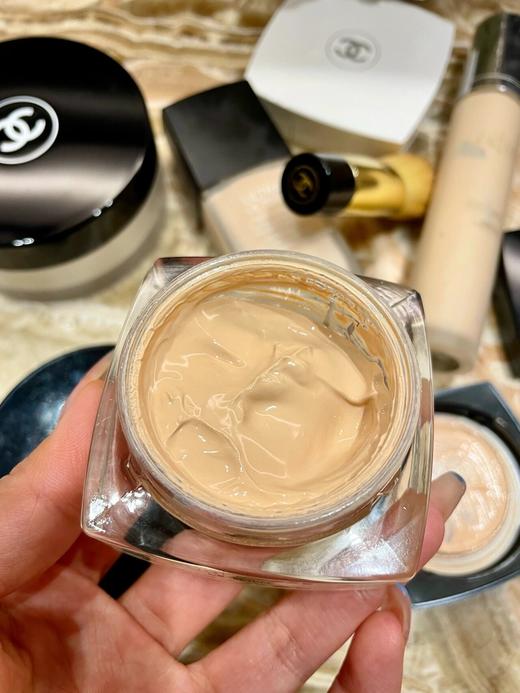 香奈儿奢华精粹粉底霜 呵护滋润持妆30g送刷子 商品图1