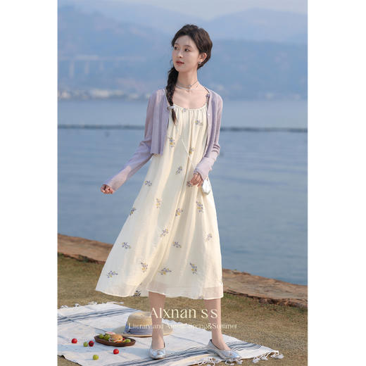 【6折秒杀】鹿向南《奶油香芋》法式气质连衣裙春季新款内搭海边吊带裙女 商品图1