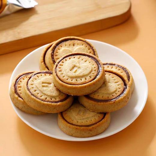 费列罗榛子巧克力夹心饼干袋装 商品图6