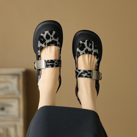 【预售5天】春夏新款，撞色拼接厚底圆头玛丽珍马毛单鞋TYM&6520 商品图11