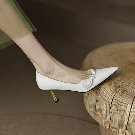 【预售5天】法式高跟鞋，小众设计新款尖头细跟串珠优雅气质细跟单鞋女HCYYHD&A2815 商品图3