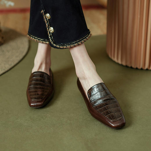 【预售5天】通勤百搭，头层牛油皮平头平底小皮鞋PS1703 商品图11