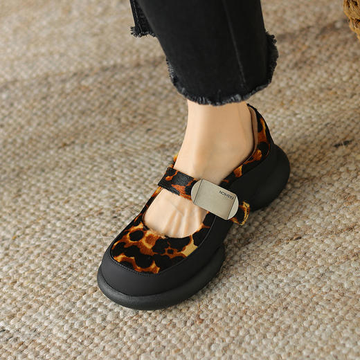 【预售5天】春夏新款，撞色拼接厚底圆头玛丽珍马毛单鞋TYM&6520 商品图5