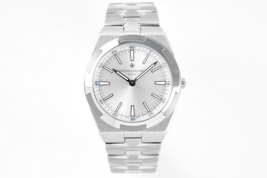 ZF 2023新年新款 江诗丹顿OVERSEAS 2000V/120G-B122超薄系列手表 腕表采用直径40毫米的表壳，搭载自动上链机械机芯——9015机芯改 1120 QP/1超薄机芯 商品图9