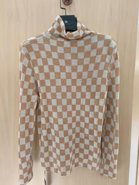 4F 住利安 长袖小衫