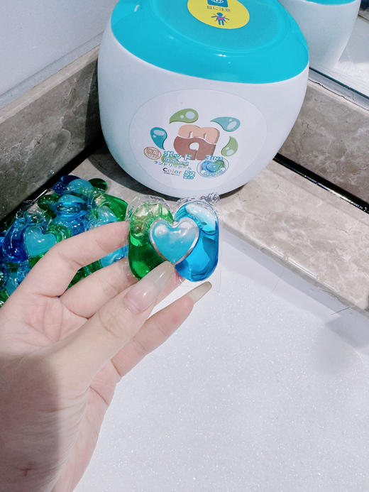 💥薅大羊毛‼️ 山姆同款巨型捡漏‼️  8️⃣倍高浓缩【‌ManehBknn三腔洗衣凝珠】每颗重达13g超大个，⁫每盒足足52颗‬ 商品图3