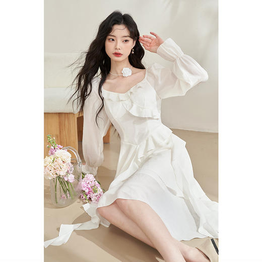 西遇浅杏色氛围感气质裙子女新款荷叶边设计超好看连衣裙D0540617 商品图0