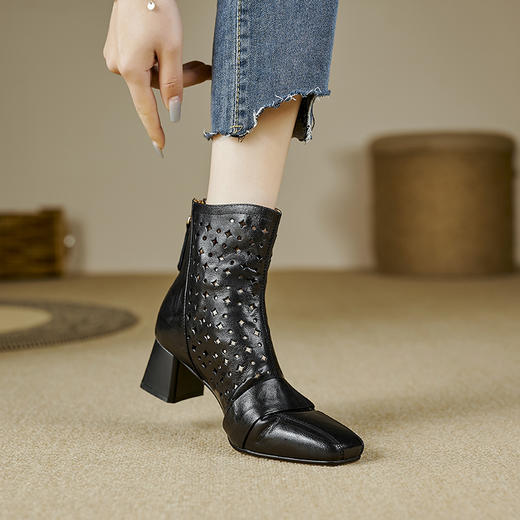 【预售5天】春夏新款，羊皮镂空后拉链粗跟短靴CZ-876 商品图2
