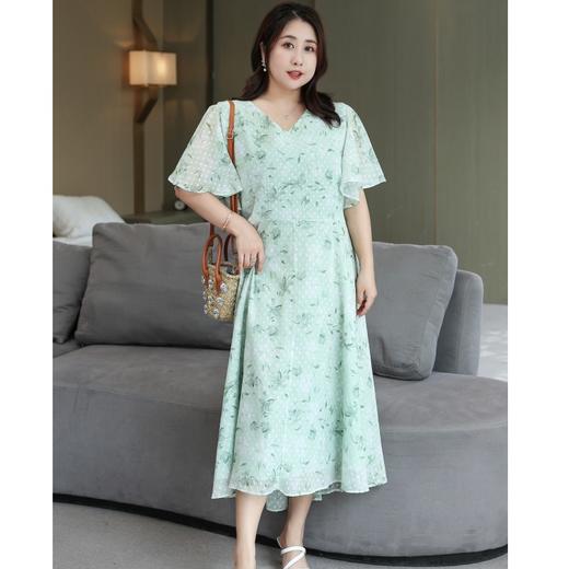 特大码女装连衣裙300斤胖妹妹甜美减龄V领中长款碎花大摆 商品图0