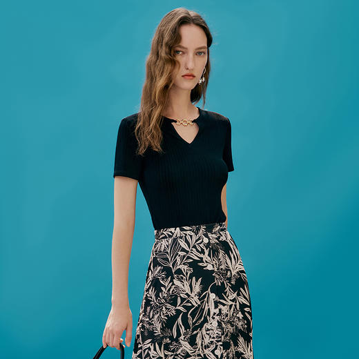 EITIE爱特爱新款夏季纯色百搭显瘦小上衣7413117 商品图3