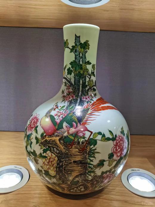 珐琅彩盛世和谐天球瓶 商品图0