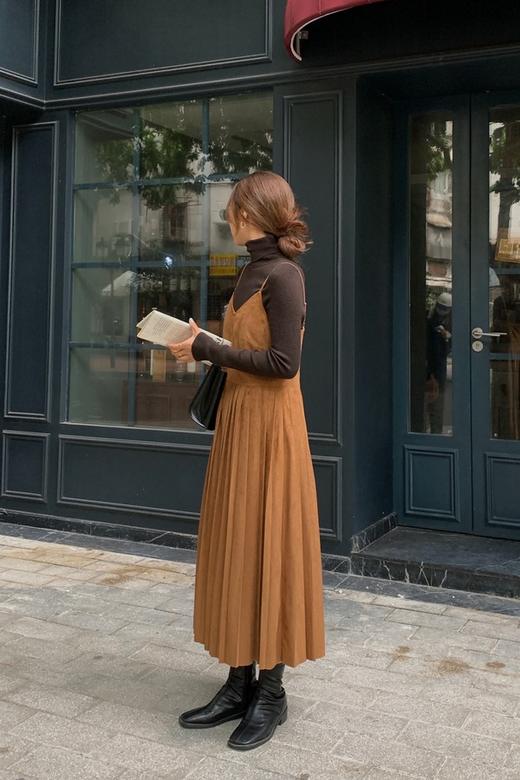 L.Fleuri 棕色绒面吊带连衣裙 15108 商品图4