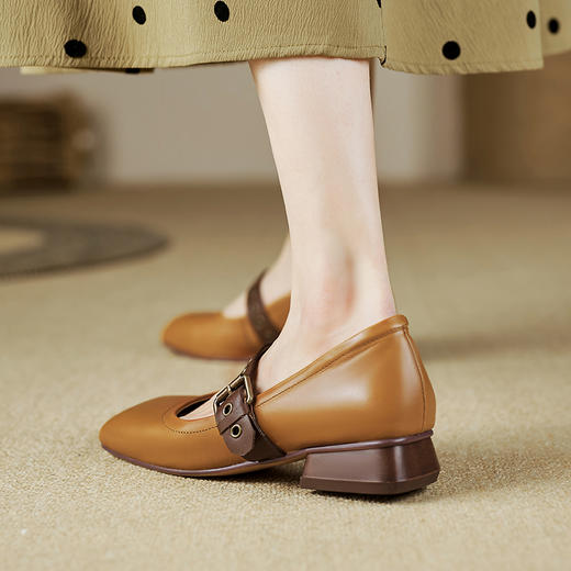 【预售5天】新春复古，牛皮舒适带小低跟皮鞋女单鞋XHD&D2406 商品图1