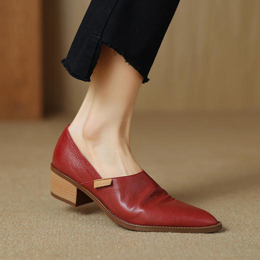 【预售5天】优雅简约，柔软水晶羊皮尖头中跟单鞋DTN&B1087-1 商品图9