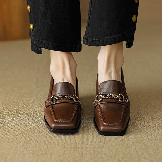 【预售5天】时尚酷帅，巨百搭两色英伦风复古单鞋KC-315 商品图3