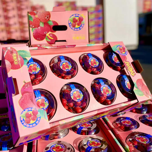 红甜子山楂，纯树熟，经历了最关键的转糖阶段，所以口感才能哇塞哇塞绝绝子！个头小小，肉质紧实，9甜1酸，浓香浓香，山楂味十足，沙面糯甜，糖度高！对！就是小朋友和老人都爱吃的那种口感！一组两盒，约1.5斤 商品图4