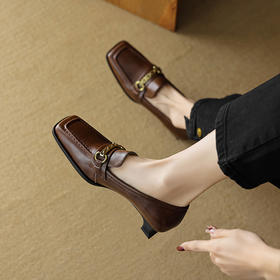 【预售5天】时尚酷帅，巨百搭两色英伦风复古单鞋KC-315