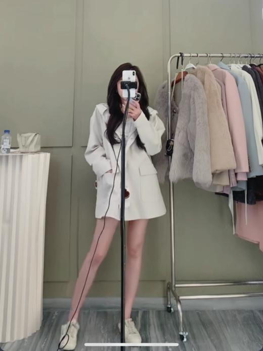 金蘑菇菇【逃离城市外套大作战】盐系女孩小个子连帽短外套 商品图1