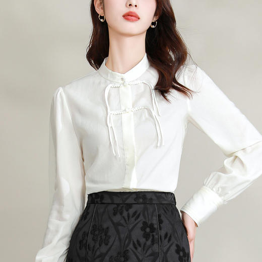 新中式风盘扣衬衫，女白色春秋装新款精致高级感白衬衣上衣KQL-B43N1852 商品图3