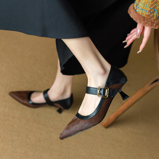 【预售5天】性感百搭，搭配小黑裙马毛+头层牛皮拼接尖头高跟鞋SY&G6046-1 商品图3