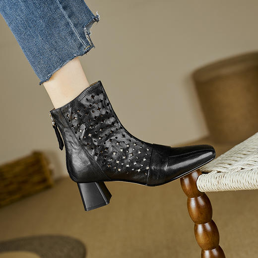 【预售5天】春夏新款，羊皮镂空后拉链粗跟短靴CZ-876 商品图4
