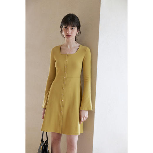 HeyDress法式方领针织连衣裙女春季复古排扣收腰设计长袖黑色裙子 商品图3