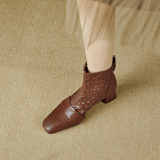 【预售5天】春夏新款，羊皮镂空后拉链粗跟短靴CZ-876 商品图11