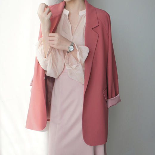 春夏大码女装温柔复古宽松薄西装胖mm慵懒一粒扣飘逸时髦外套 商品图2