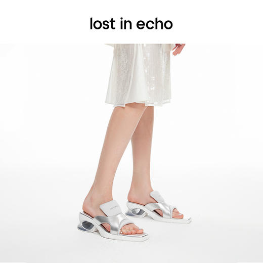 lost in echo2024春季新品设计师品牌尖方头异形镂空跟运动凉拖 商品图1