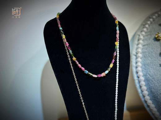 天然彩色碧玺巴洛克米珠金属设计三层项链 商品图6