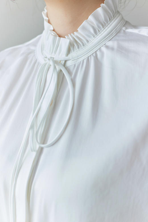 法式木耳边系带领衬衣 商品图5