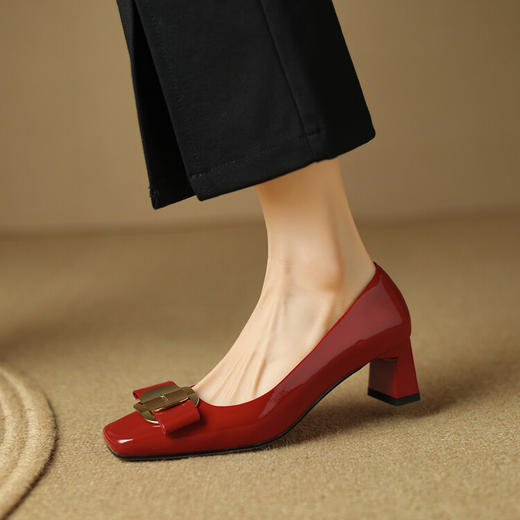 【预售5天】粗跟浅口杏色中跟，韩版方头单鞋高跟鞋LD&F6705 商品图0