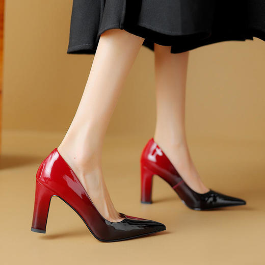 OLD24-073牛漆皮渐变色高跟鞋8.5cm尖头时尚粗跟单鞋 商品图3