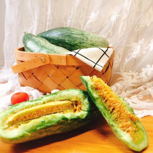 【春季头茬羊角蜜甜瓜】 脆嫩多汁甜且无渣  汁水丰盈 形似羊角 口感如蜜 商品图4