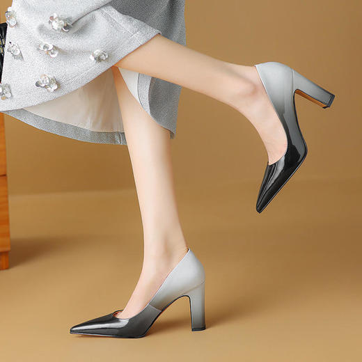 OLD24-073牛漆皮渐变色高跟鞋8.5cm尖头时尚粗跟单鞋 商品图1