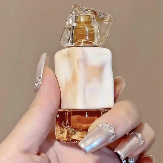 蜜丝婷唇釉Mistine泰式奶咖唇冻镜面口红不沾杯唇泥不掉色官方正品 商品图3