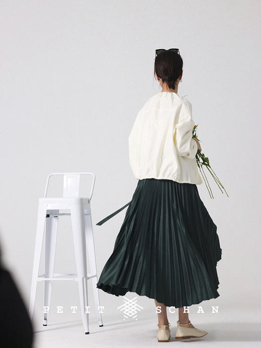 PETIT SCHAN小闪 CLO#244 Soft cloud 云朵儿 小圆领落肩短款立体感秋冬夹克外套 商品图4