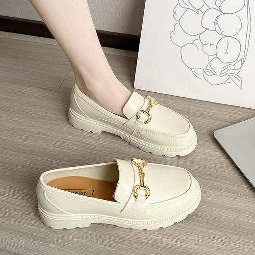 【ins英伦风❗️显高显瘦乐福鞋】触感细腻温和，轻便防滑耐磨❗️夏春秋季新款拖鞋女网红复古小金扣厚底一脚蹬鞋子 商品图3