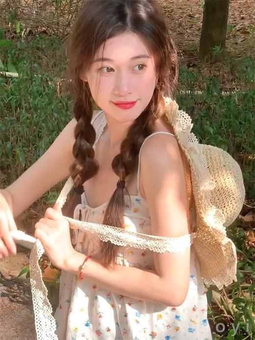 【超仙❗️蕾丝飘带镂空草帽】出街百搭，新款出游防晒帽，堪称隔热小雨伞防晒衣，太阳帽沙滩帽子女款遮阳帽子 商品图4