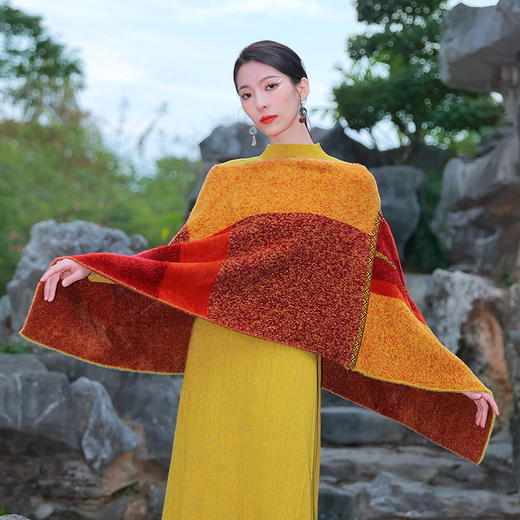 软糯亲肤 | 朝日迷藏毛织披肩 | 现货加急发 商品图1
