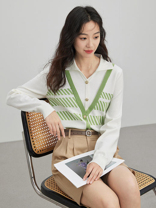 【专属特价】熙世界法式学院风假两件针织衫女2025年秋装新款条纹时尚翻领上衣 商品图4