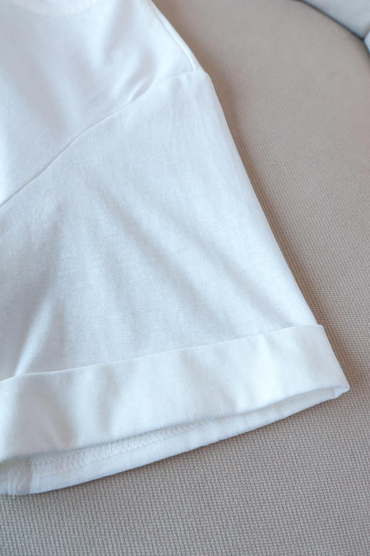 简约字母翻边袖T恤 商品图3