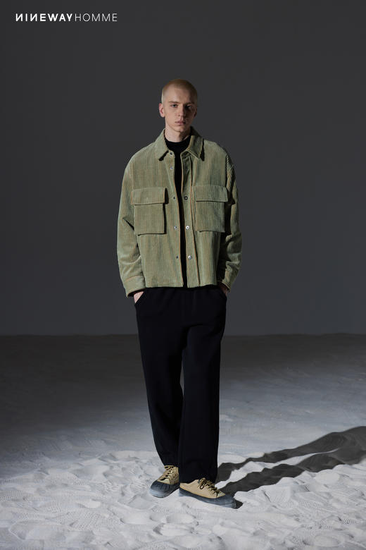 338537复古灯芯绒夹克 商品图3