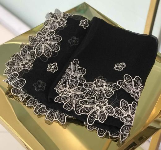 优品堂【惊艳空间】桑蚕丝绣花长巾 商品图2